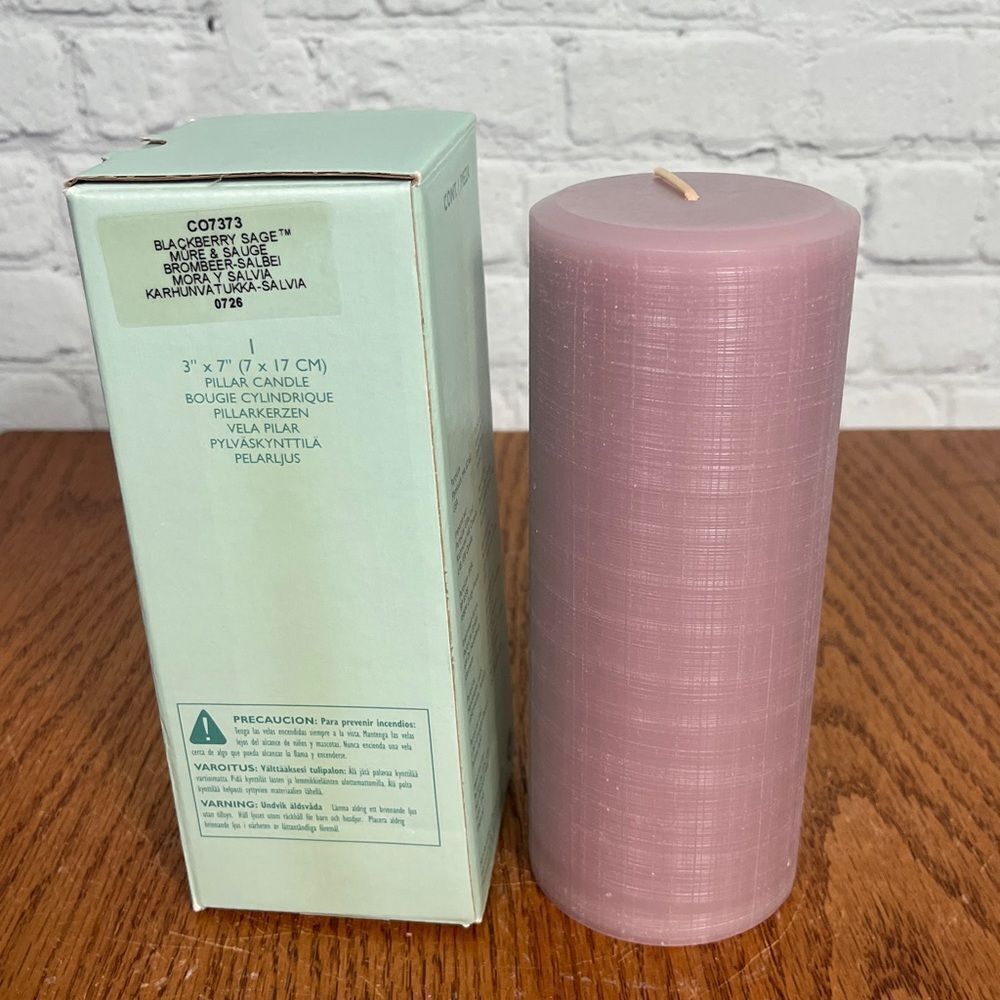 Partylite Blackberry Sage 3x7 round pillar NIB